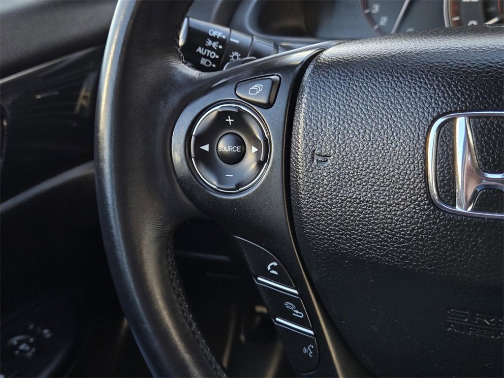 Used 2015 Honda Accord Sport image 19