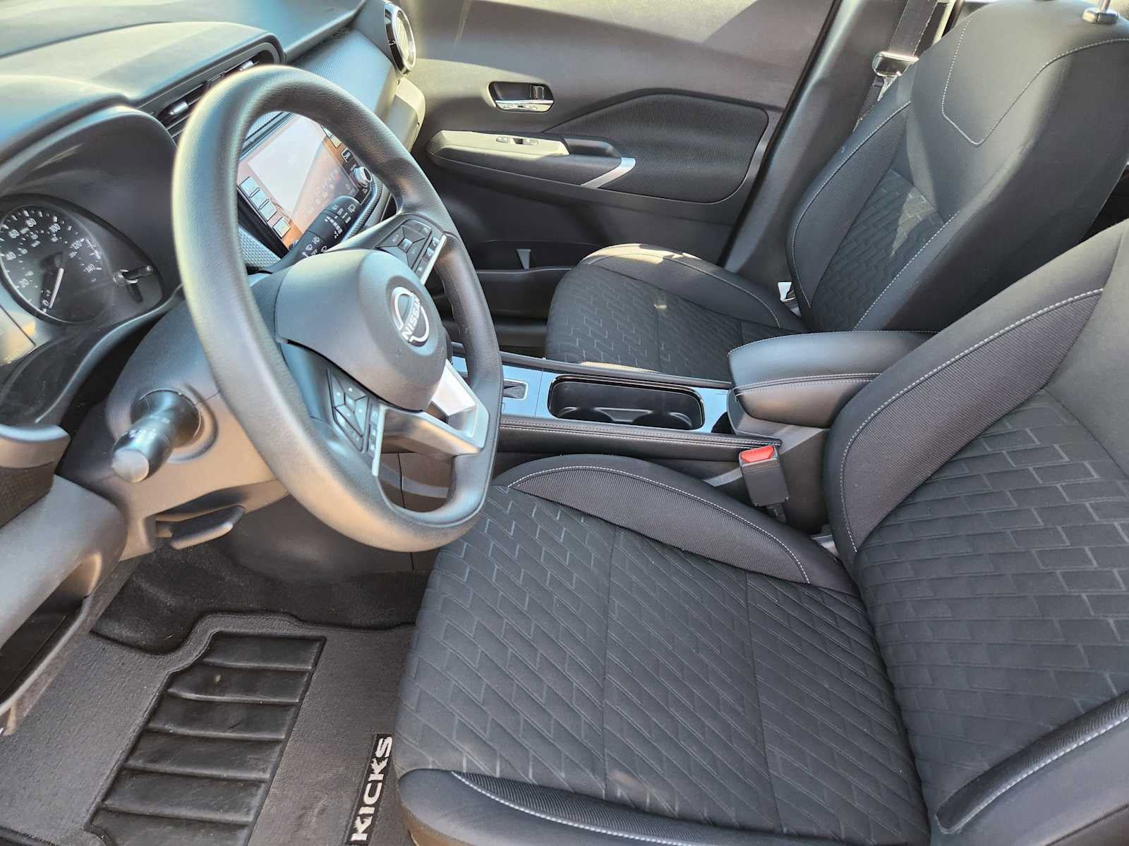Used 2023 Nissan Kicks SV FWD image 7