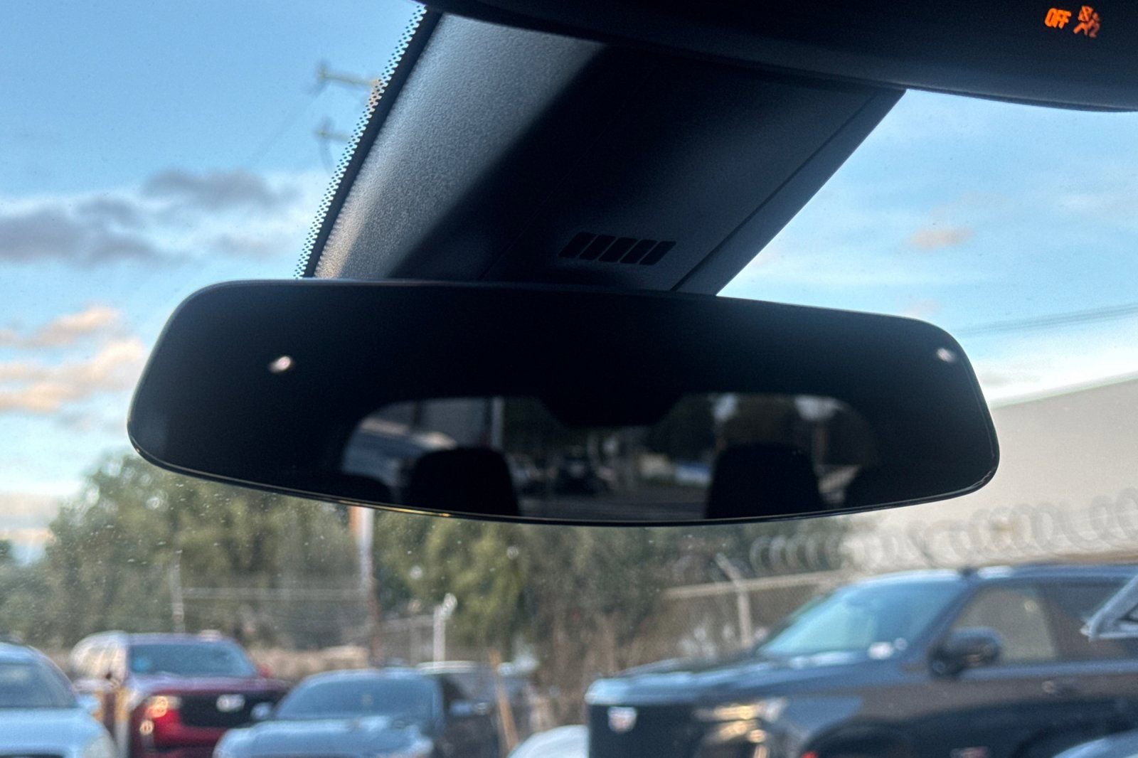 Used 2025 Cadillac XT6 Luxury image 24