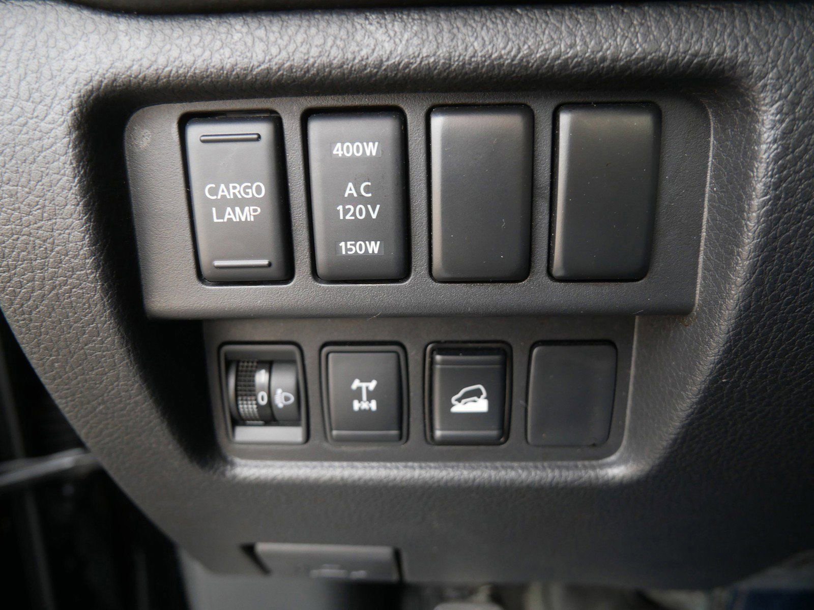 Certified 2024 Nissan Titan PRO-4X w/ Pro-4x Convenience Package image 35