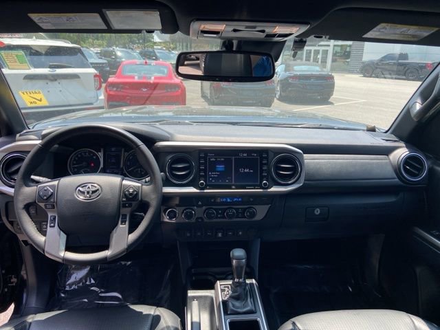 Used 2020 Toyota Tacoma Limited image 11