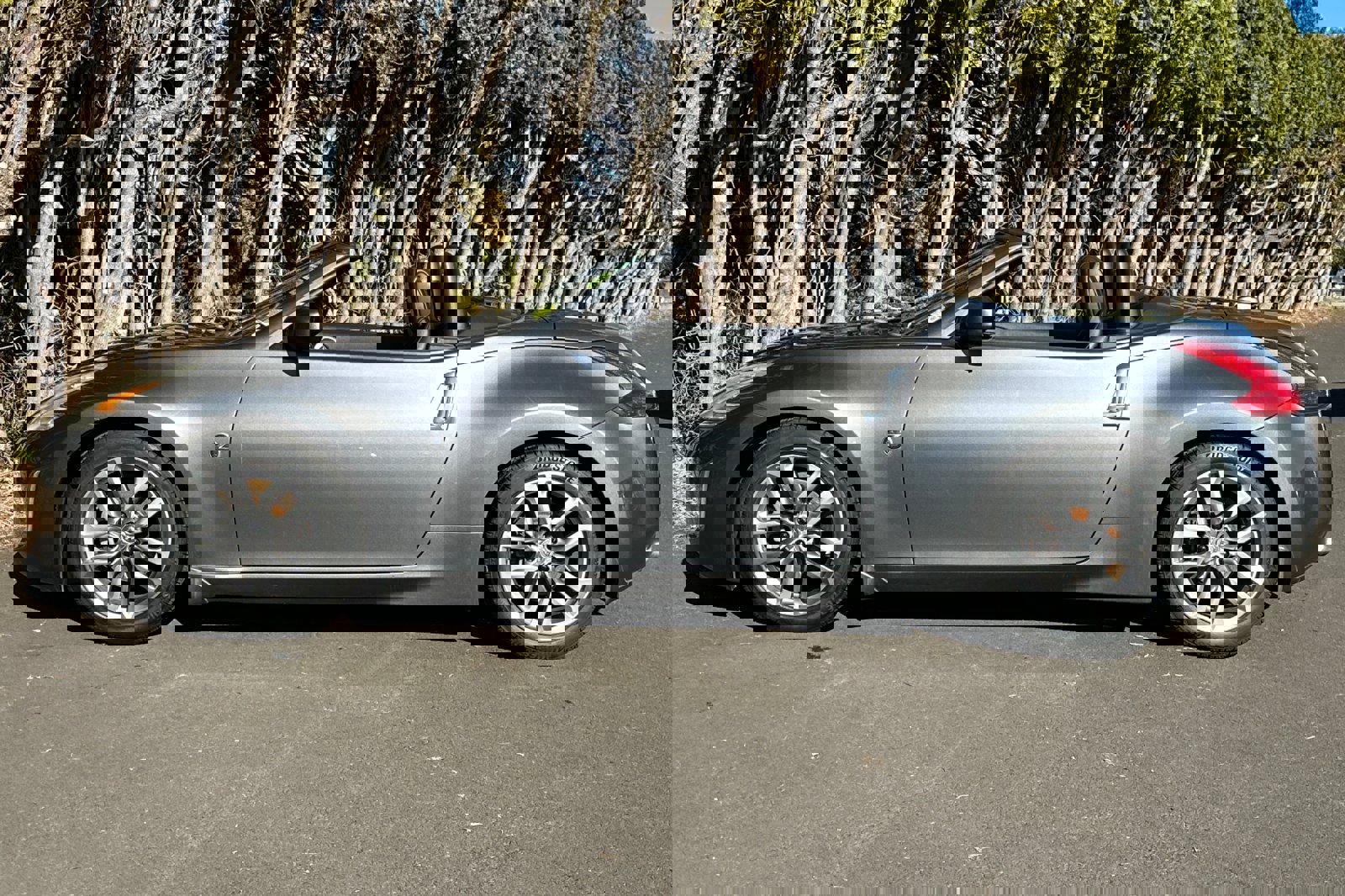 Used 2014 Nissan 370Z Touring image 7