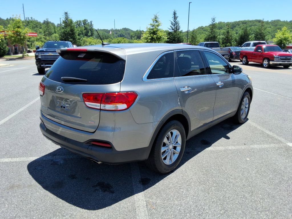 Used 2016 Kia Sorento L FWD image 5