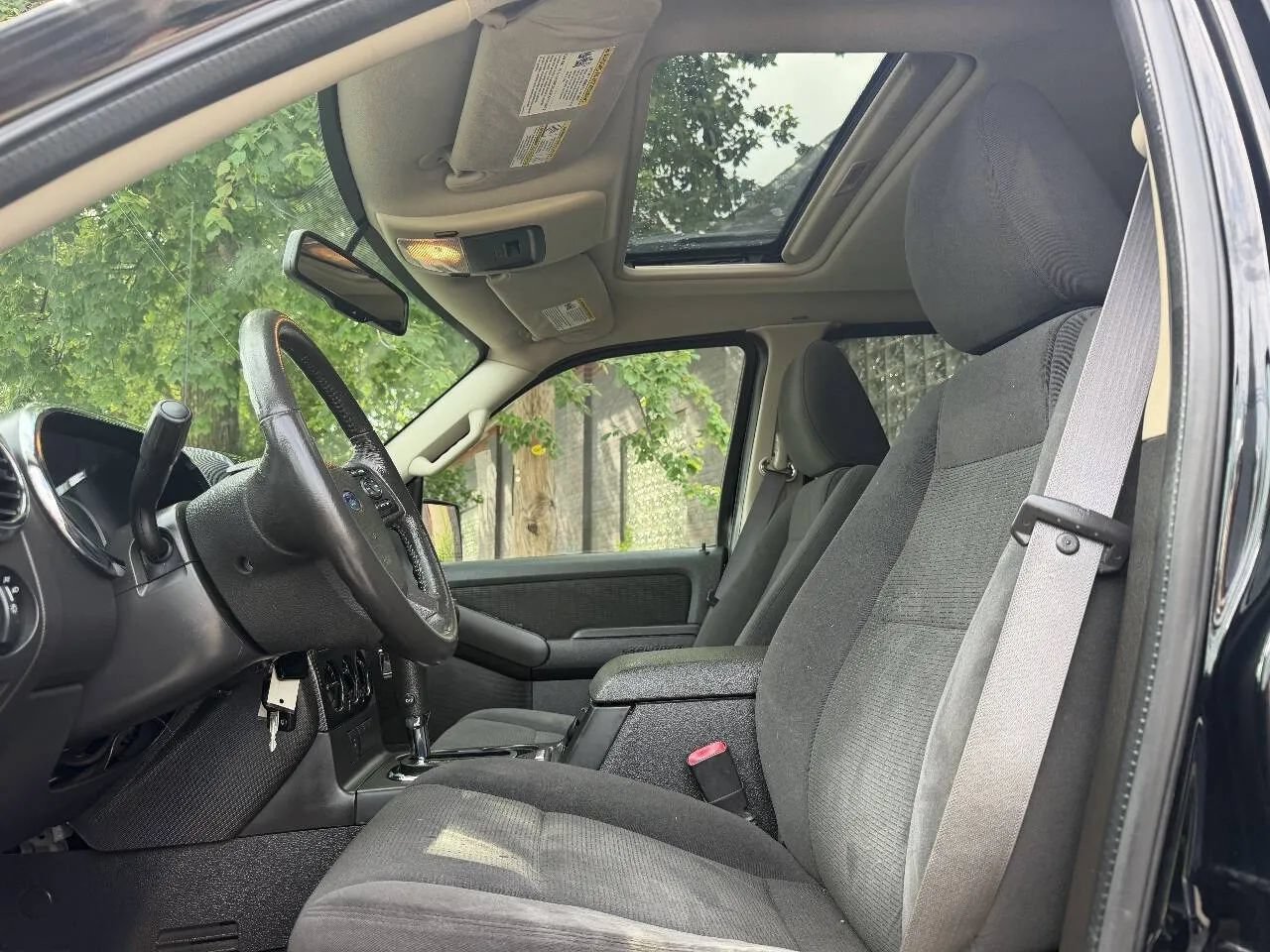 Used 2009 Ford Explorer Sport Trac XLT AWD/4WD image 16