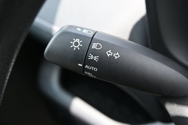 Used 2025 Toyota RAV4 XLE FWD image 13