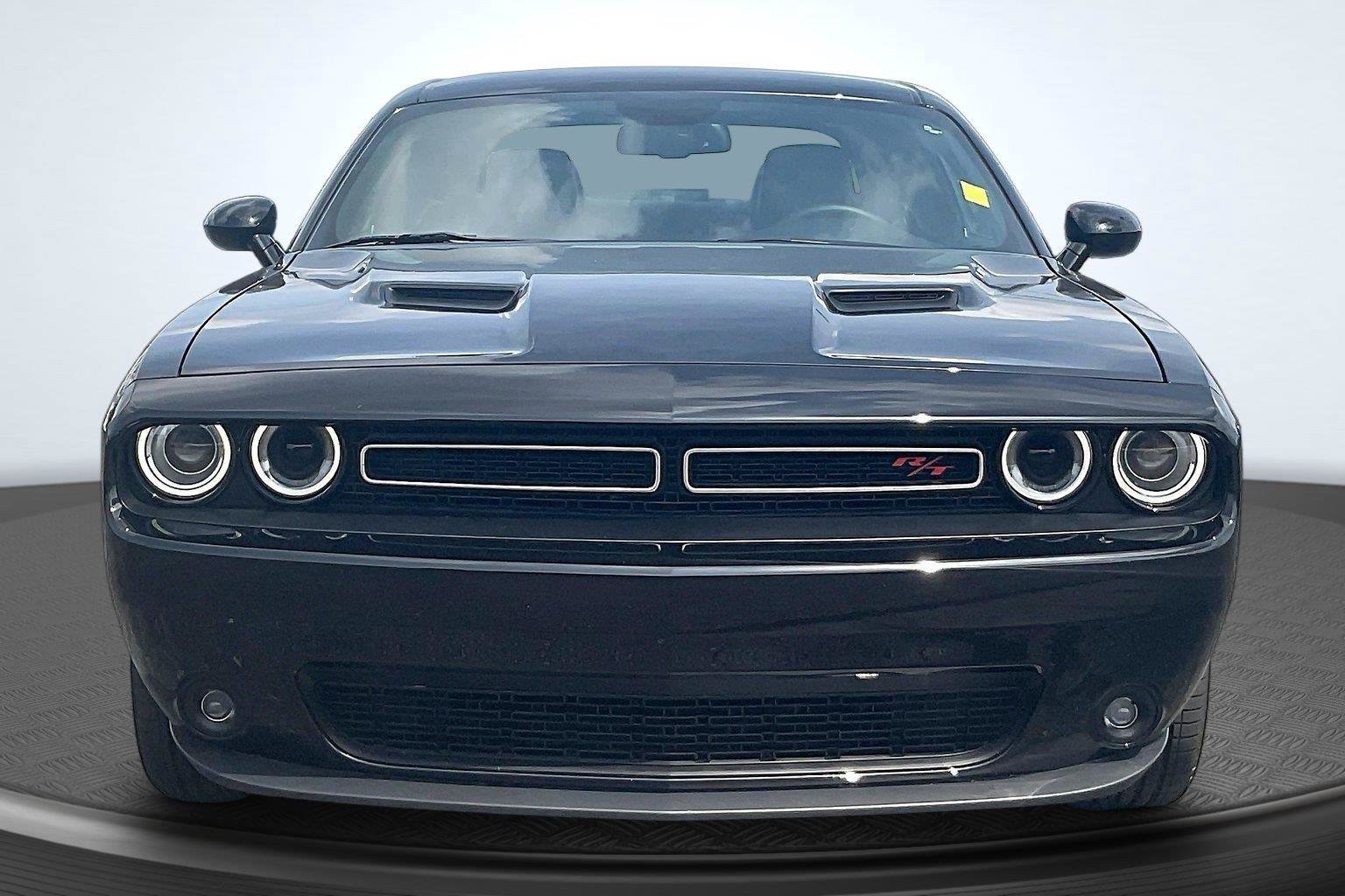 Used 2015 Dodge Challenger R/T Plus RWD image 3