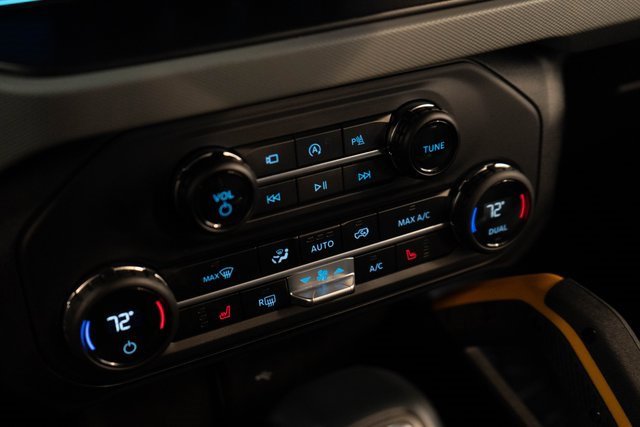 Used 2023 Ford Bronco Badlands image 30