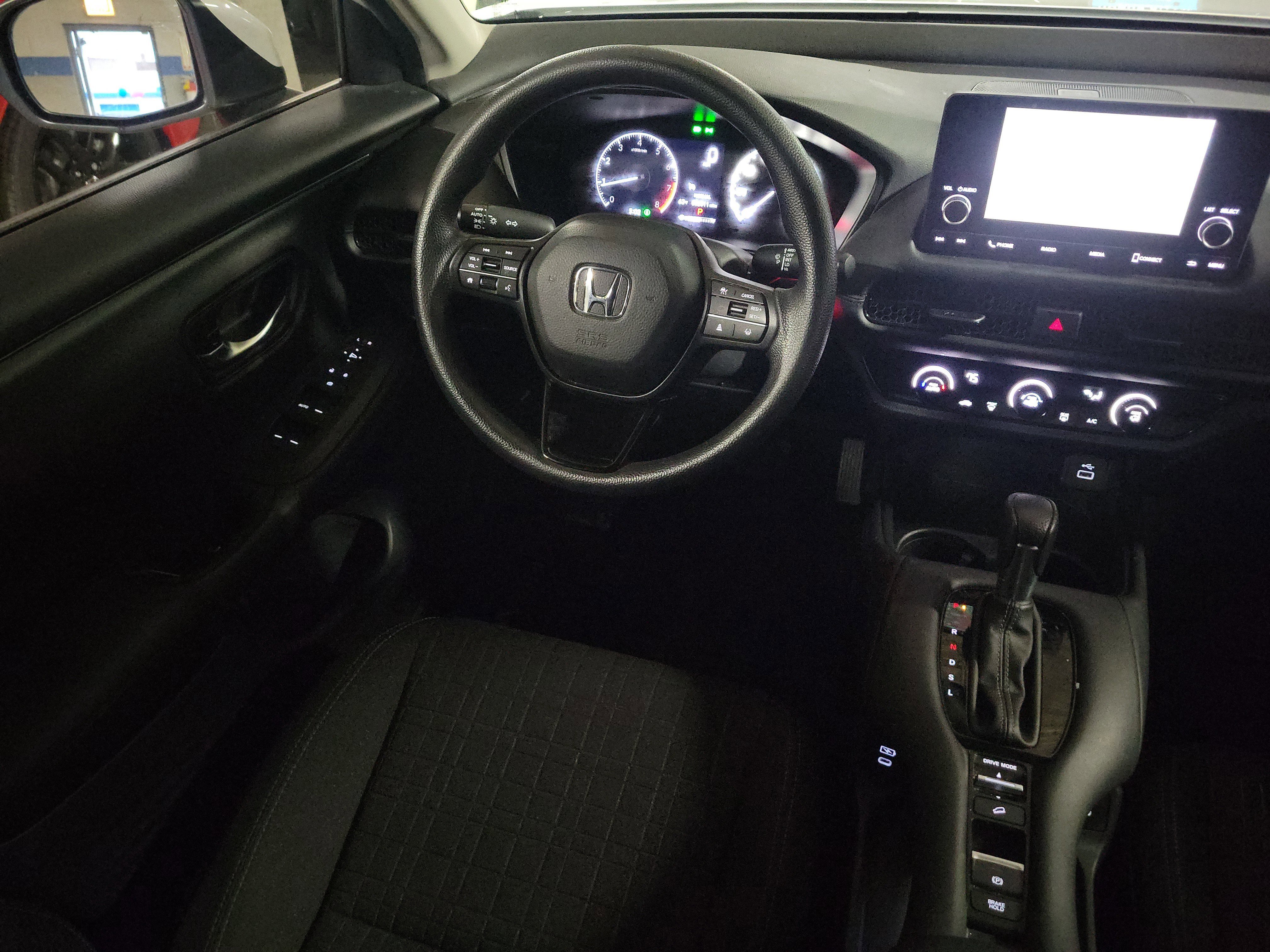 Used 2024 Honda HR-V LX image 13