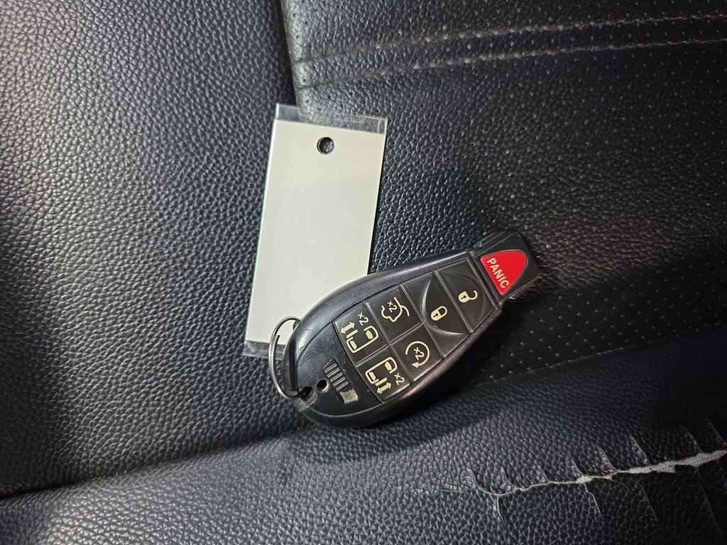 Used 2017 Dodge Grand Caravan GT FWD image 35