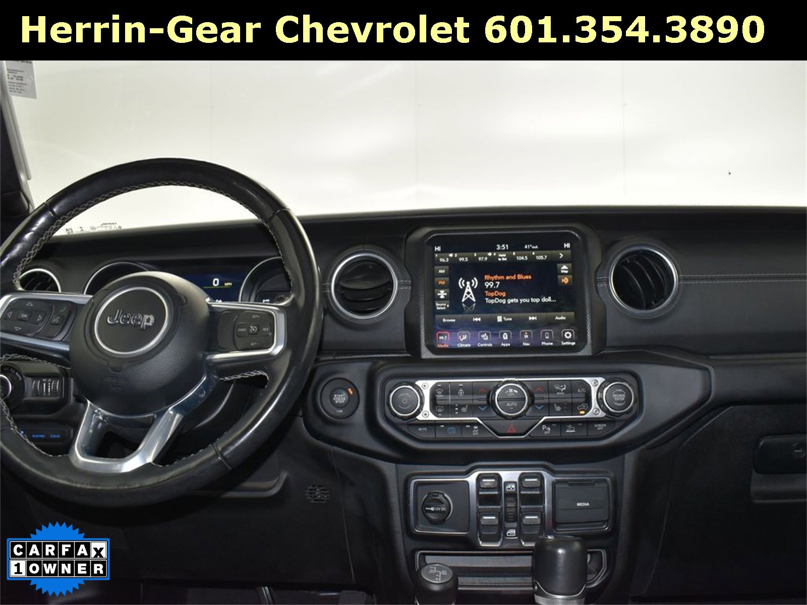 Used 2021 Jeep Wrangler Unlimited Sahara w/ Cold Weather Group image 20