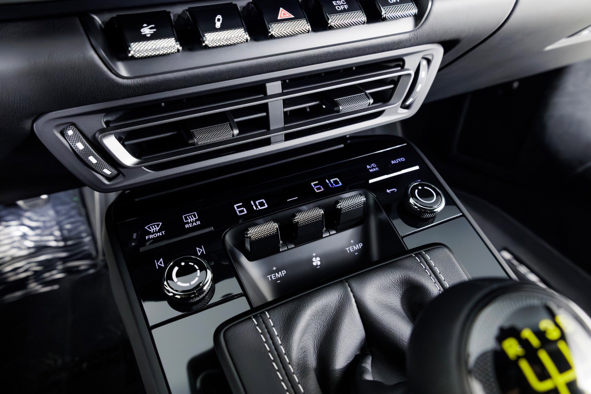 Used 2024 Porsche 911 GT3 image 24