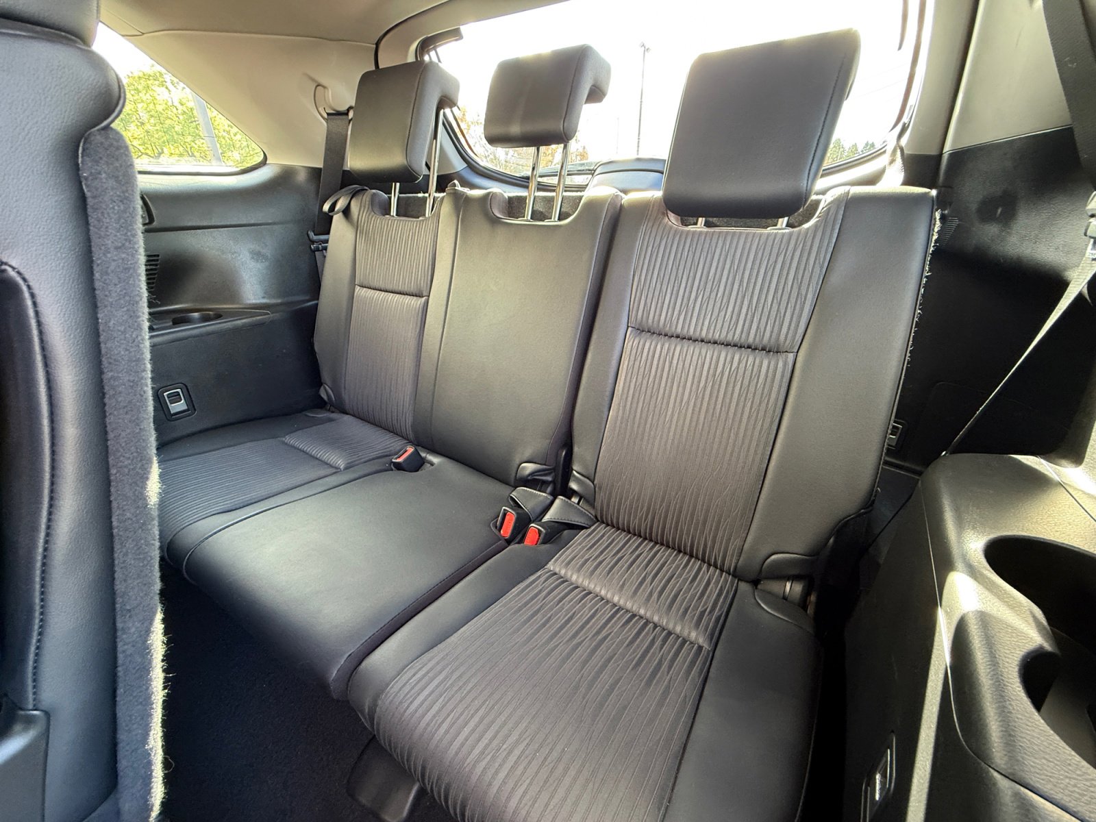 Used 2019 Toyota Highlander AWD V6 image 21