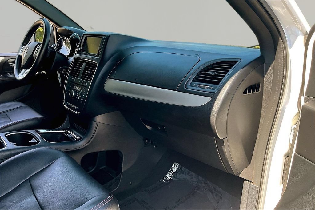 Used 2019 Dodge Grand Caravan GT FWD image 29