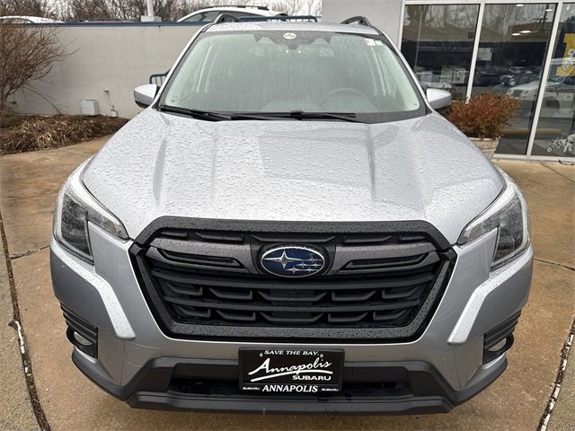 Certified 2022 Subaru Forester Limited image 3