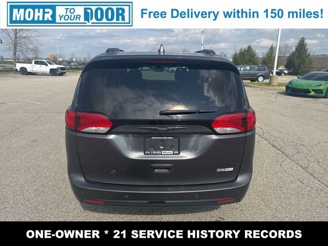 Used 2018 Chrysler Pacifica Touring-L w/ Premium Audio Group image 8