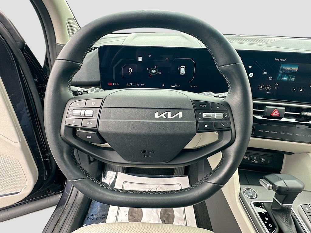 Used 2026 Kia Sportage SX image 11