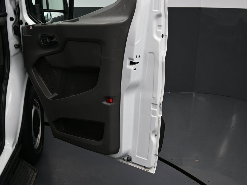 Used 2020 Ford Transit 350 XL image 33