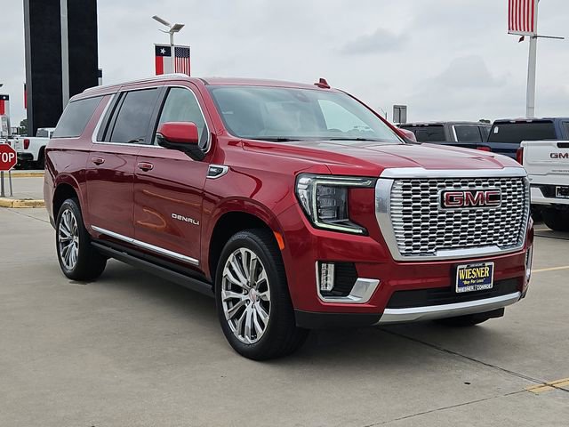 Used 2021 GMC Yukon XL Denali w/ Denali Premium Package RWD image 3