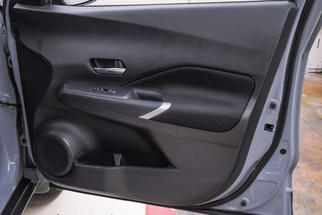 Used 2023 Nissan Kicks SV FWD image 27
