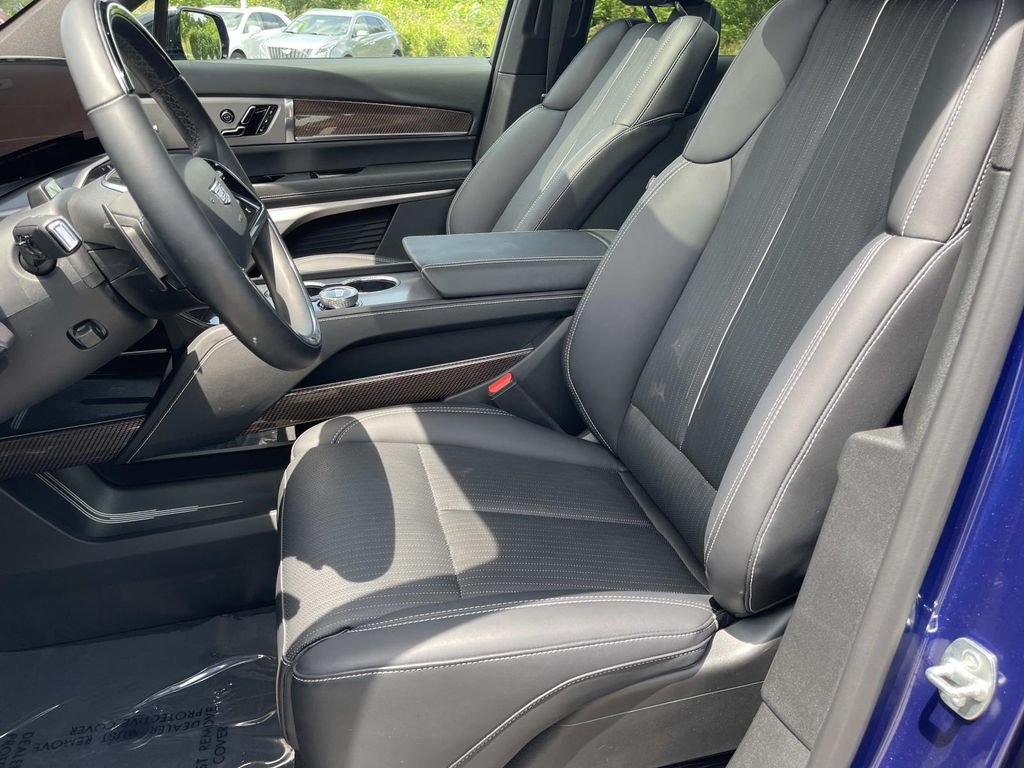 Used 2026 Cadillac Vistiq Sport w/ LPO, Floor Liner Package AWD/4WD image 26