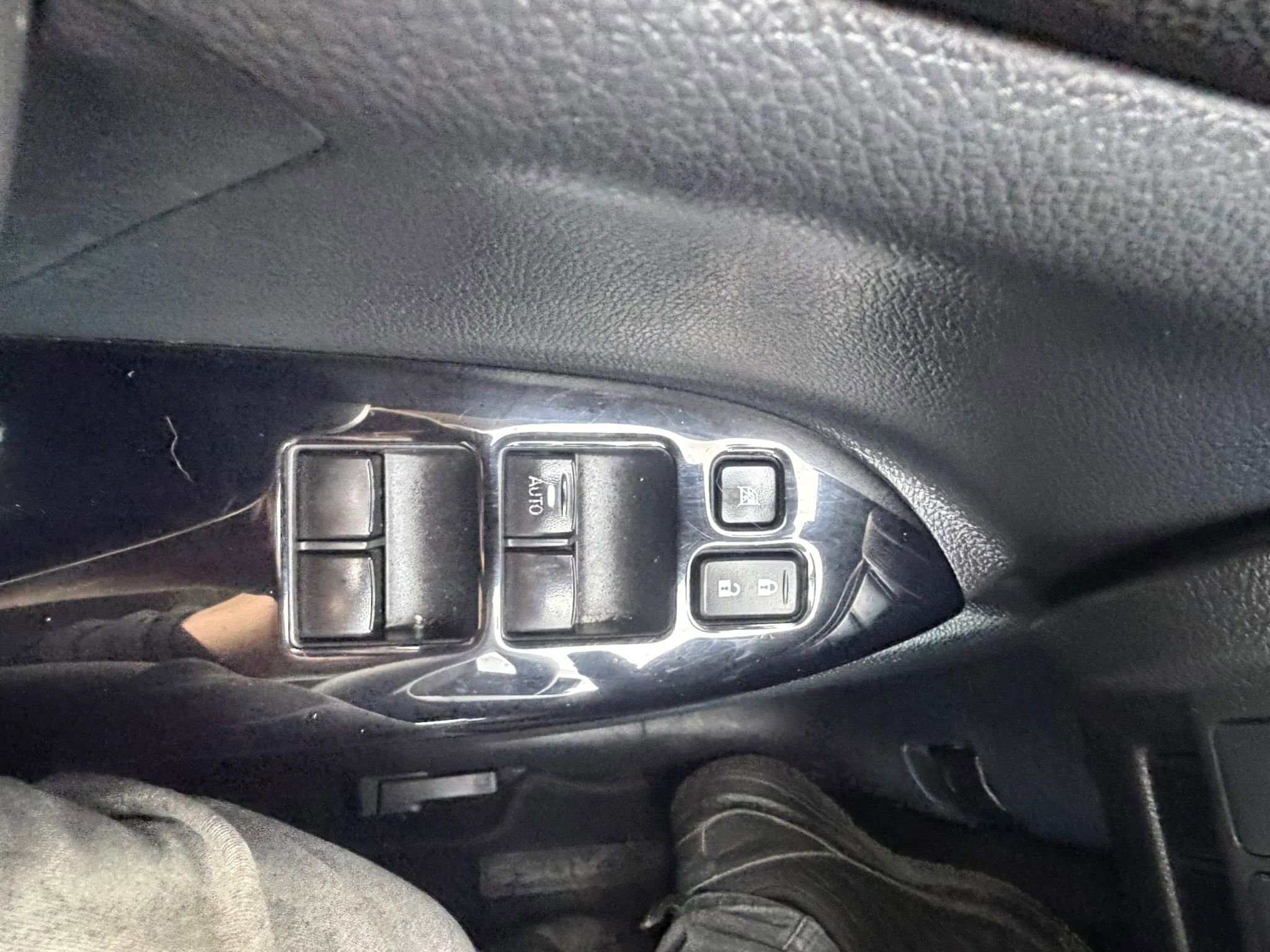 Used 2022 Mitsubishi Eclipse Cross LE FWD image 31