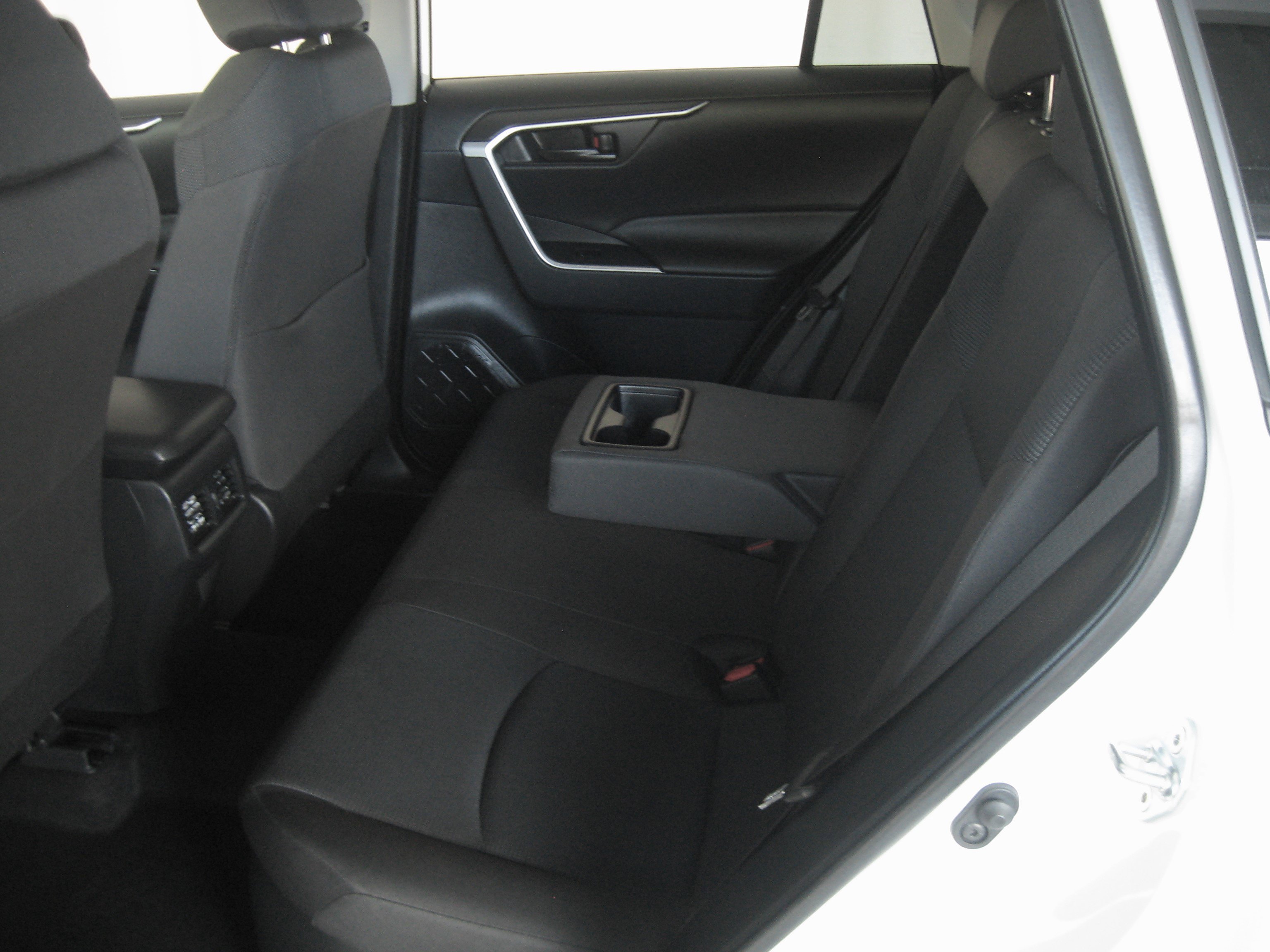 Certified 2025 Toyota RAV4 LE image 8