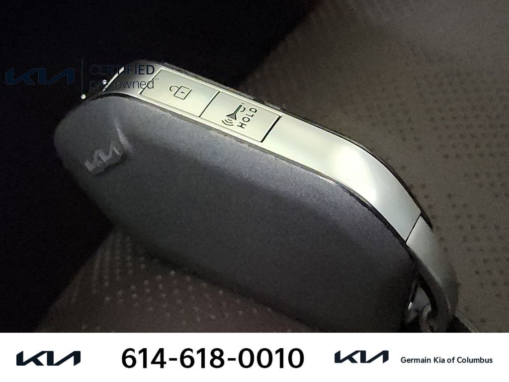 Certified 2025 Kia Carnival image 34
