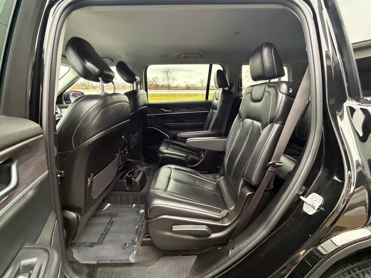 Used 2022 Jeep Grand Cherokee L Limited AWD/4WD image 21