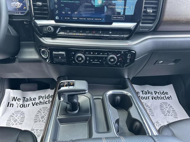 Used 2025 Chevrolet Silverado 1500 High Country w/ High Country Premium Package AWD/4WD image 52