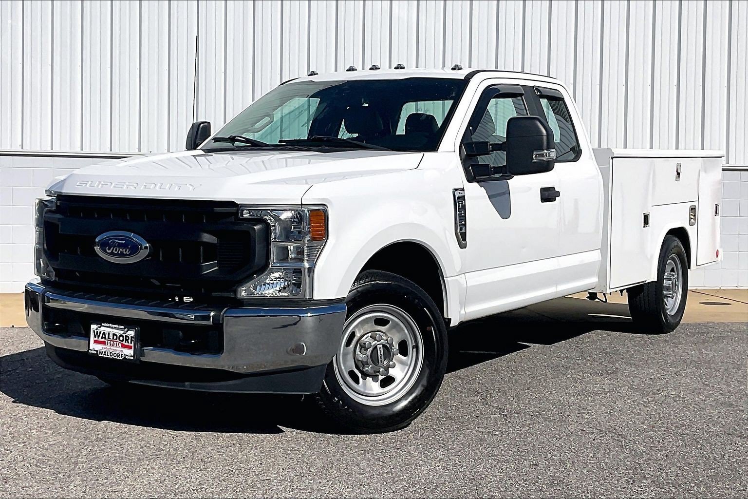 Used 2022 Ford F350 XL w/ Power Equipment Group RWD image 2