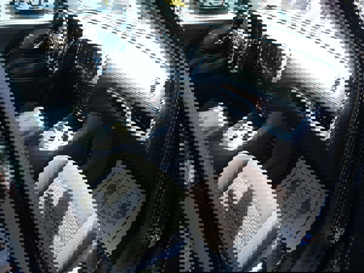 Used 2019 GMC Terrain SLE image 28