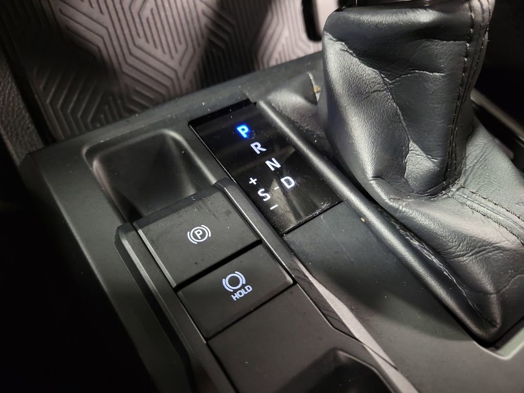 Used 2025 Toyota Tacoma SR image 15