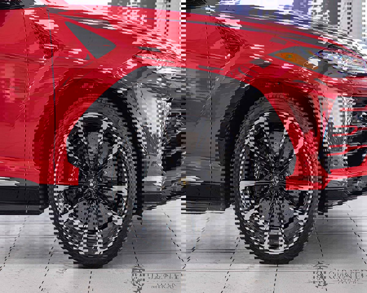 Used 2020 Lamborghini Urus image 11