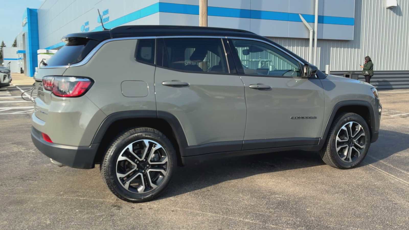 Used 2022 Jeep Compass Limited image 2