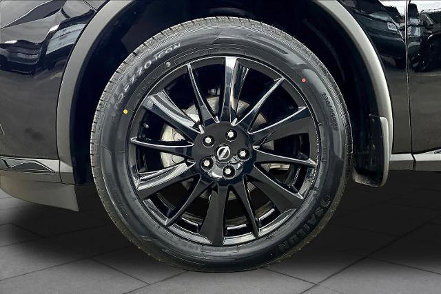Certified 2024 Nissan Murano SV w/ SV Midnight Edition Package image 11