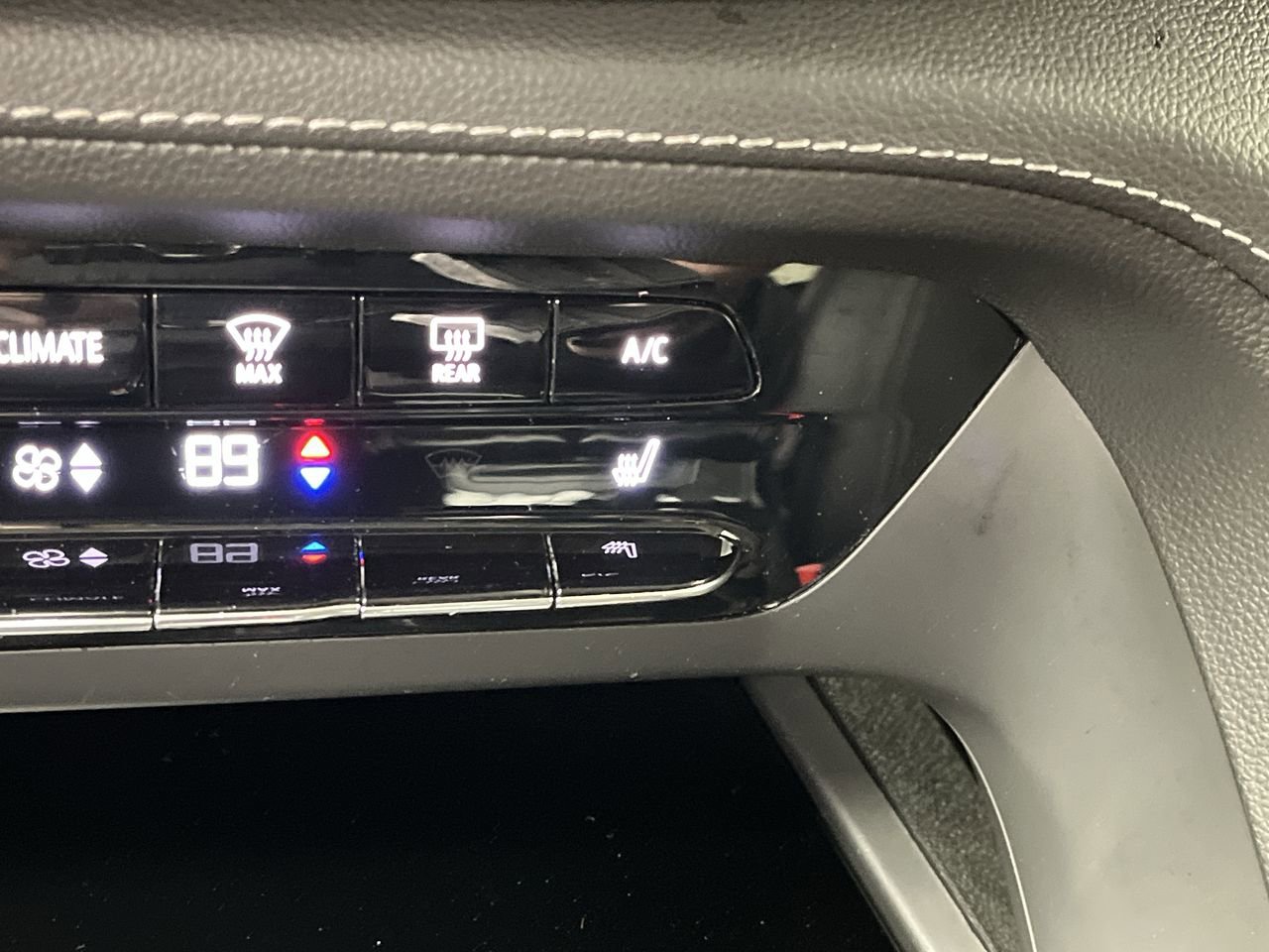 Certified 2023 Buick Envision Preferred w/ Sport Touring Package AWD/4WD image 23