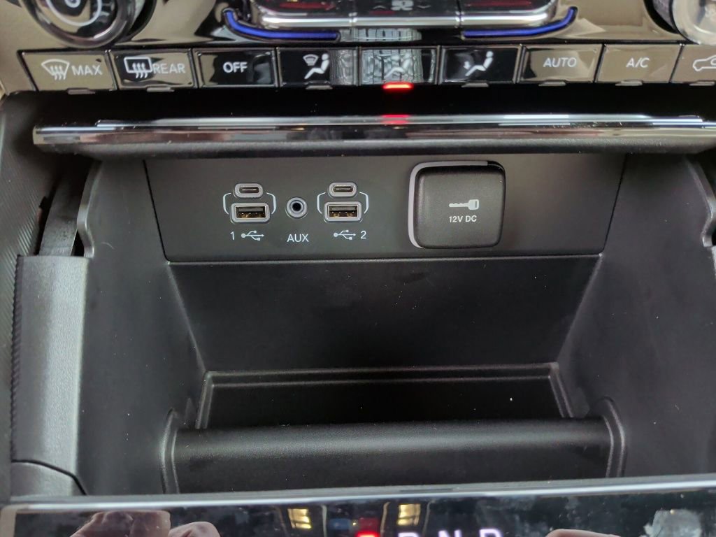 New 2025 Jeep Grand Cherokee Limited image 38