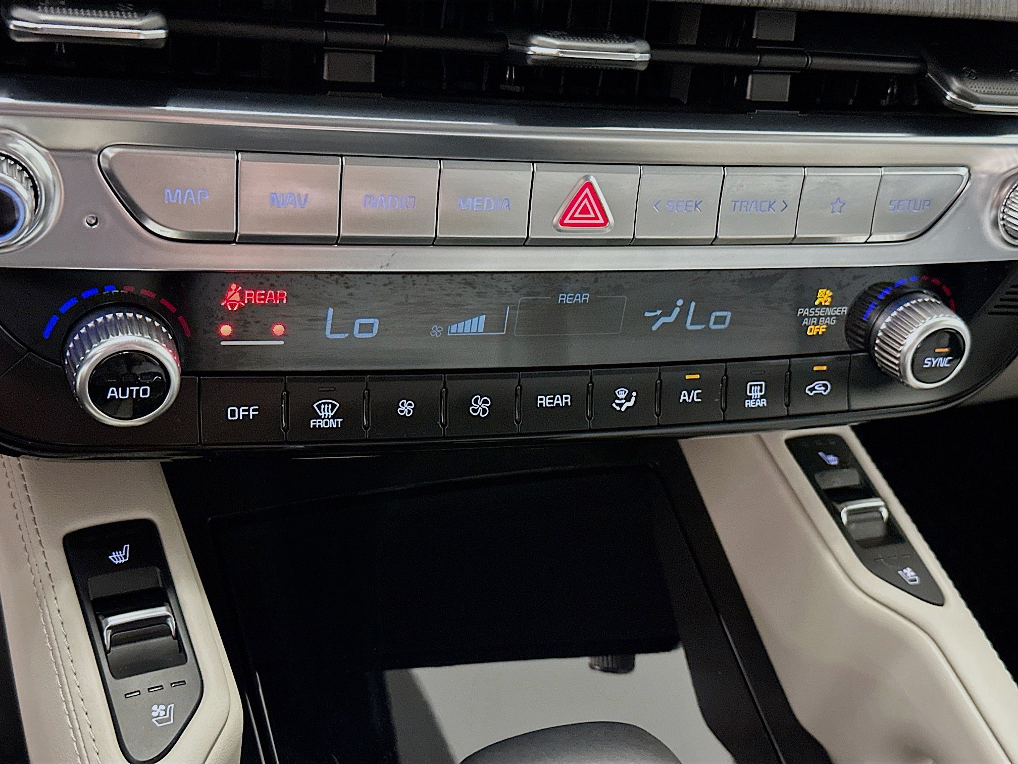 Used 2024 Kia Telluride SX AWD/4WD image 24