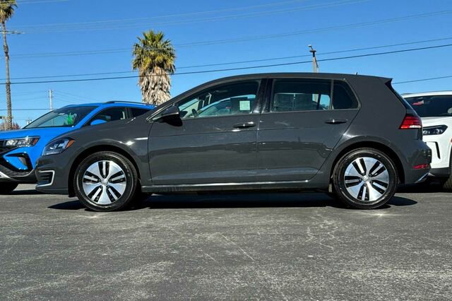 Used 2019 Volkswagen e-Golf SE w/ Driver Assistance Package image 7
