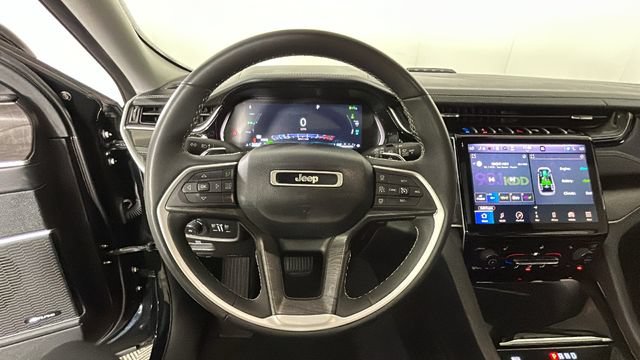 Used 2023 Jeep Grand Cherokee 4WD 4xe image 14