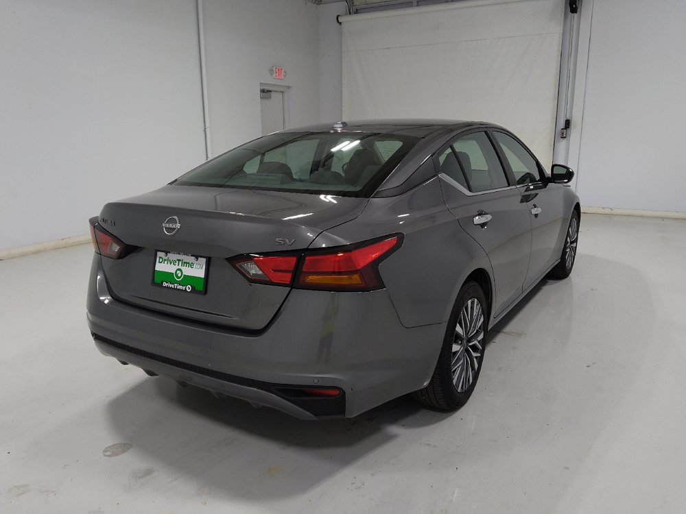 Used 2024 Nissan Altima 2.5 SV FWD image 9