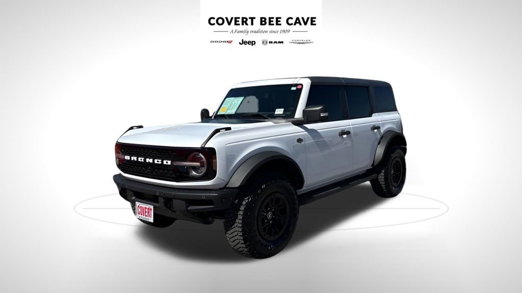 Used 2024 Ford Bronco Wildtrak video 3