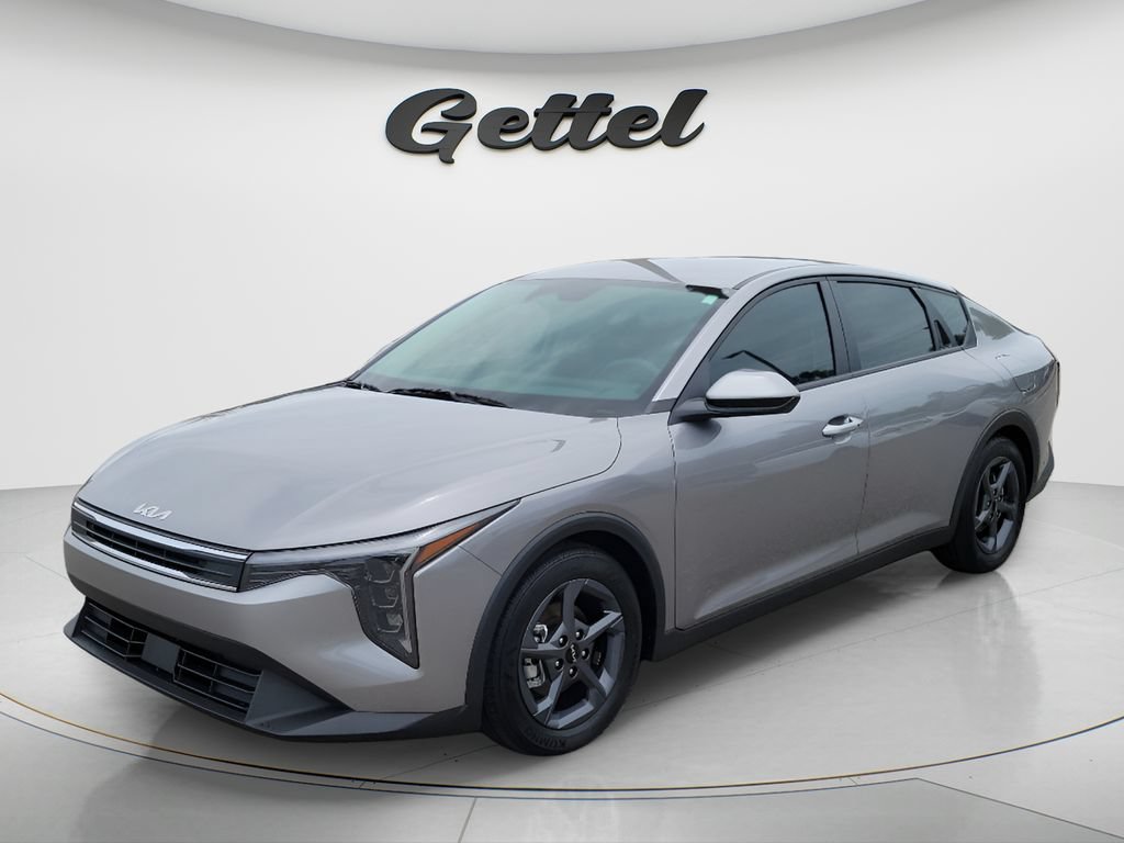 Used 2025 Kia K4 FWD image 3