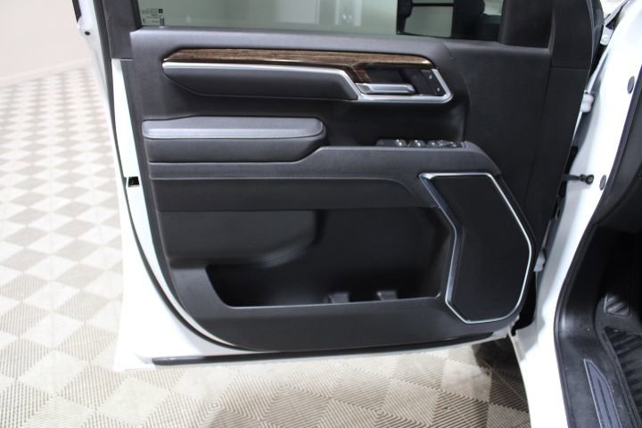 Certified 2025 GMC Sierra 2500 SLE w/ SLE Value Package; AWD/4WD image 16
