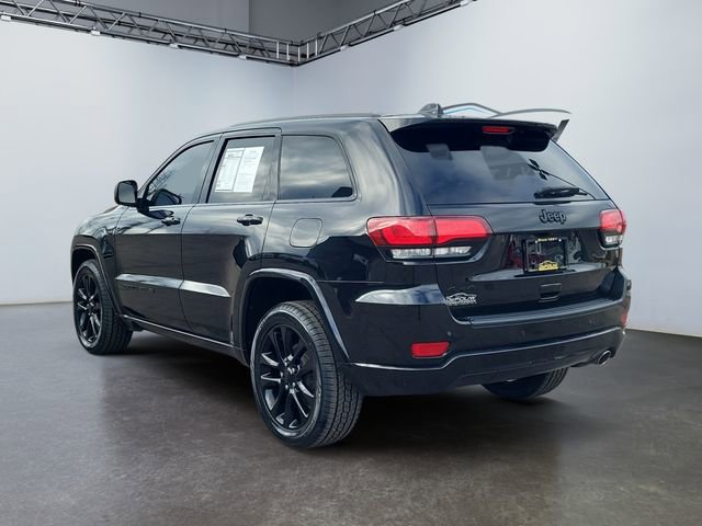 Used 2020 Jeep Grand Cherokee Altitude image 5