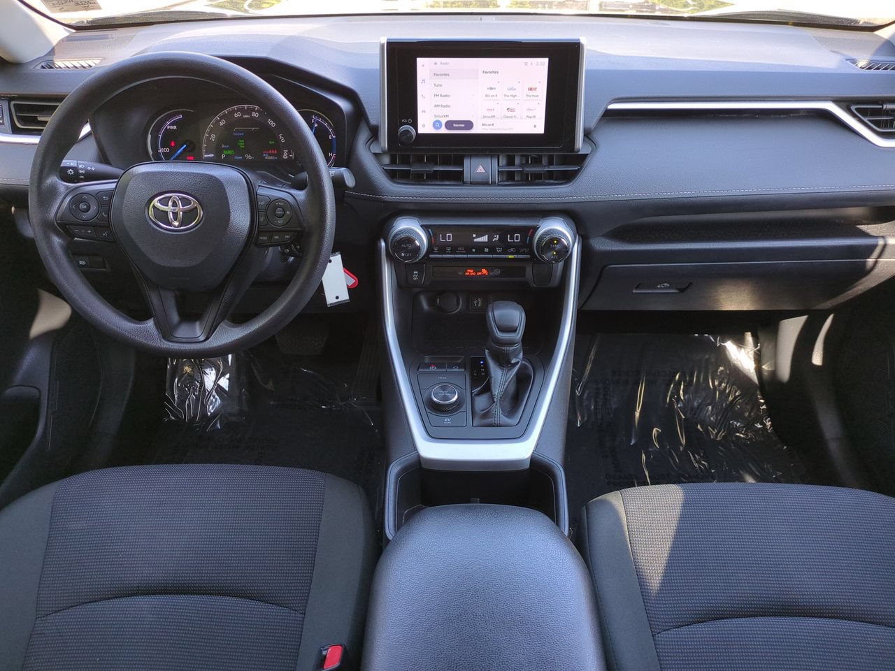 Used 2025 Toyota RAV4 LE AWD/4WD image 15