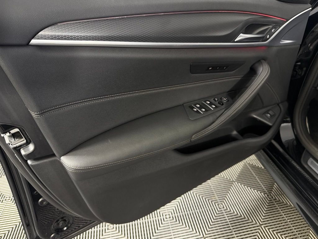 Used 2023 BMW 540i w/ M Sport Package RWD image 25