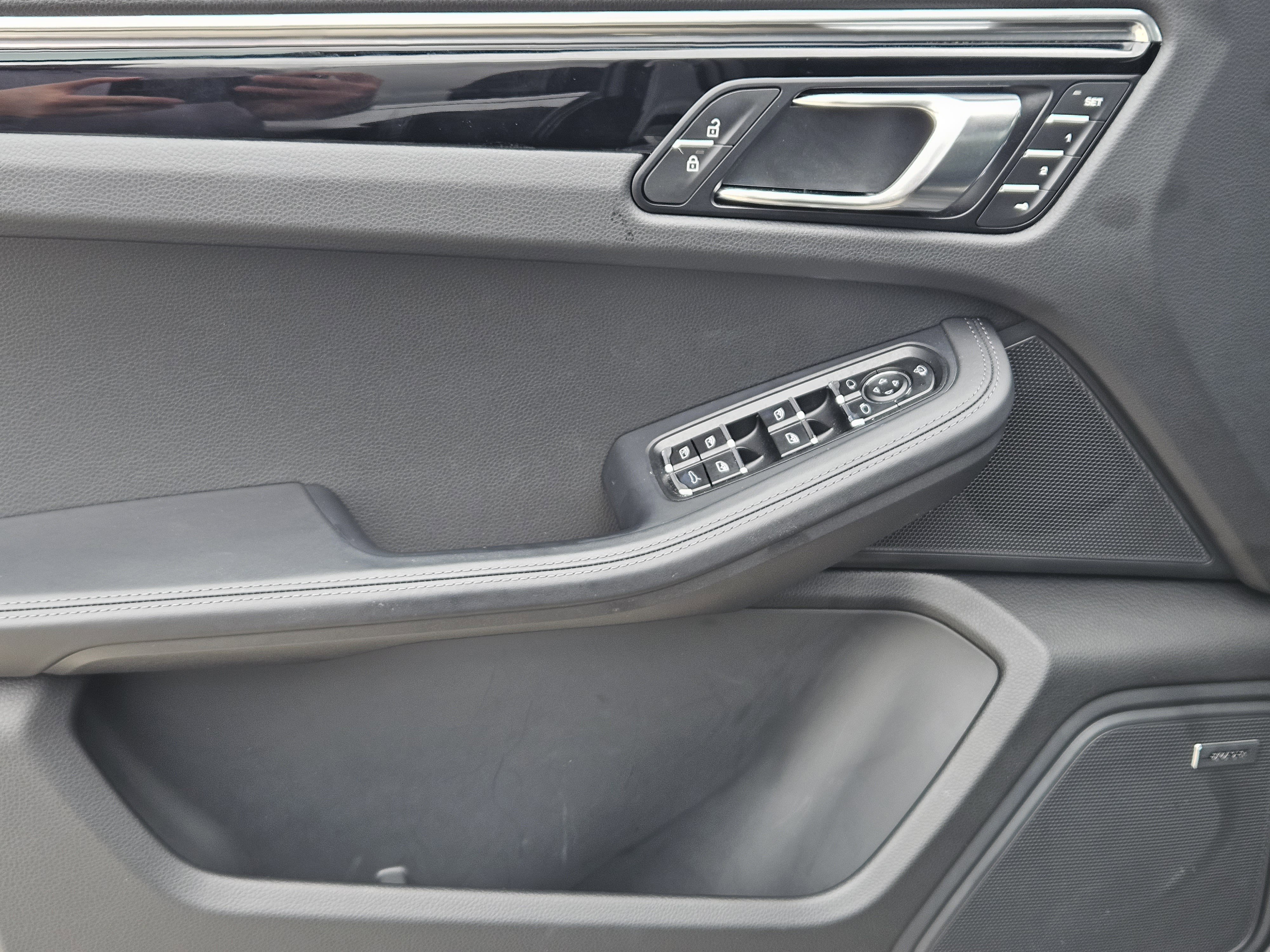 Certified 2026 Porsche Macan image 22