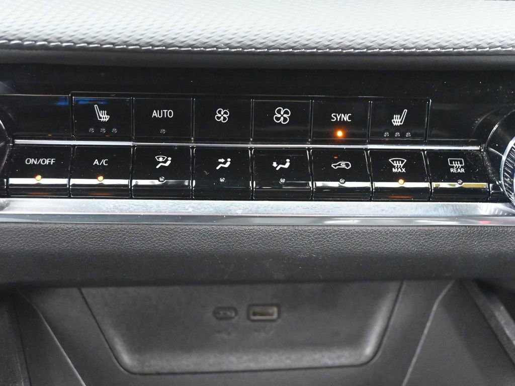 Used 2025 Chevrolet Equinox LT w/ Convenience Package II AWD/4WD image 16