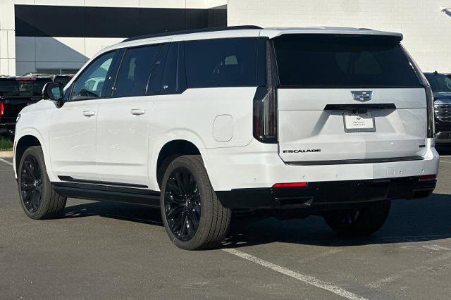 New 2026 Cadillac Escalade ESV Platinum Sport w/ LPO, ONYX Package image 5